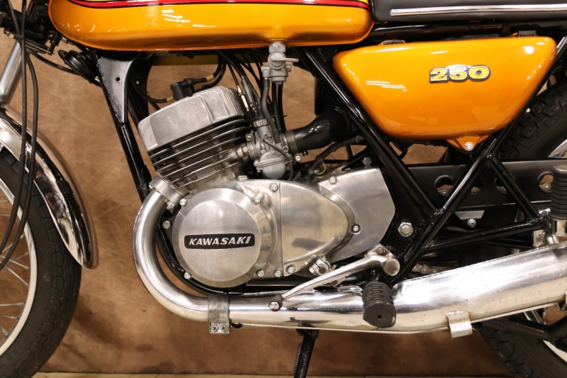 カワサキ 250SS MACH-1 キャンディーGOLDの美車 16