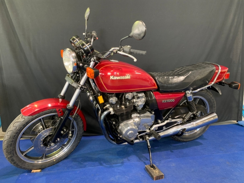 カワサキ Z1000J (J1) 国内新規 ルミナスルビーR. 14