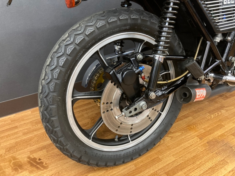 カワサキ Z400FX(E1) Newペイント 人気のタイガー! 9