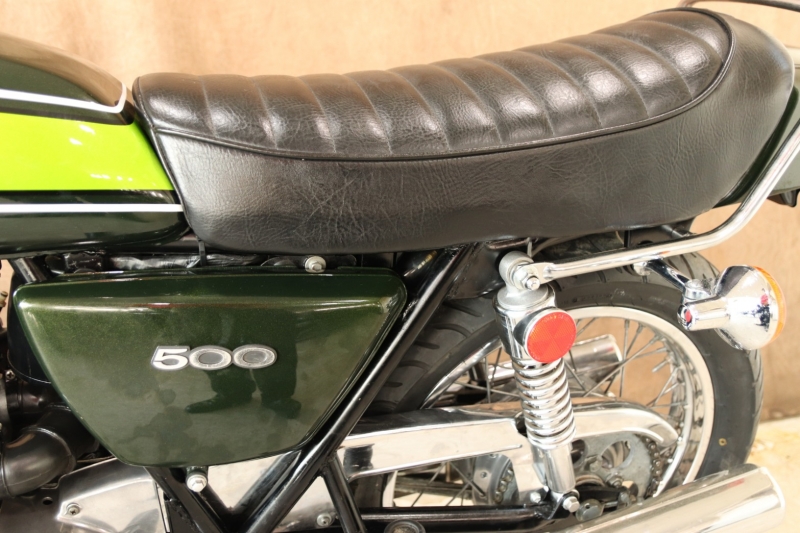 カワサキ 500SS(H1E) 弾丸ラインのCANDY GREEN 13
