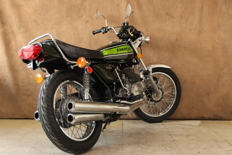 カワサキ 500SS(H1E) 弾丸ラインのCANDY GREEN 19