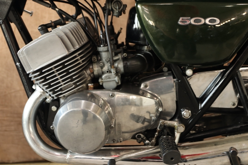 カワサキ 500SS(H1E) 弾丸ラインのCANDY GREEN 16