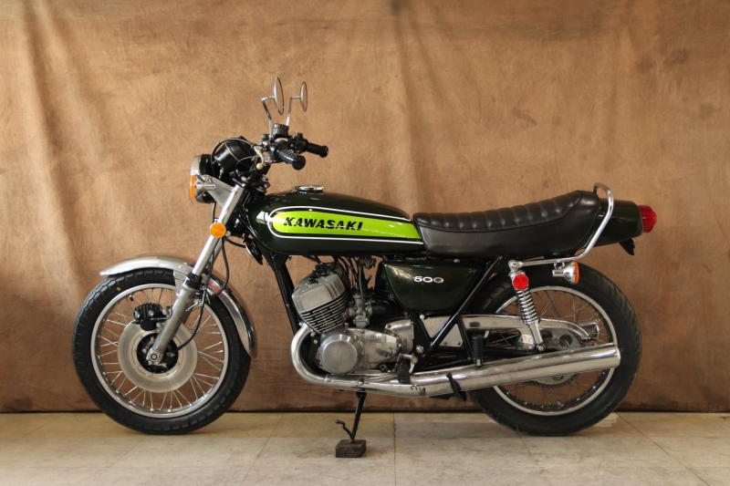 カワサキ 500SS(H1E) 弾丸ラインのCANDY GREEN 11