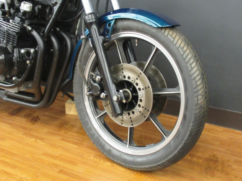 カワサキ Z550 E4カラー 3