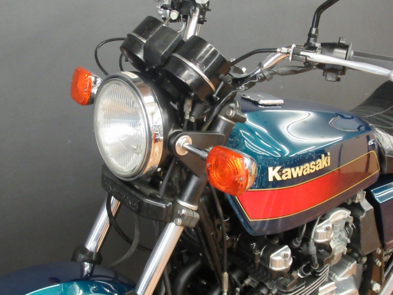 カワサキ Z550 E4カラー 11
