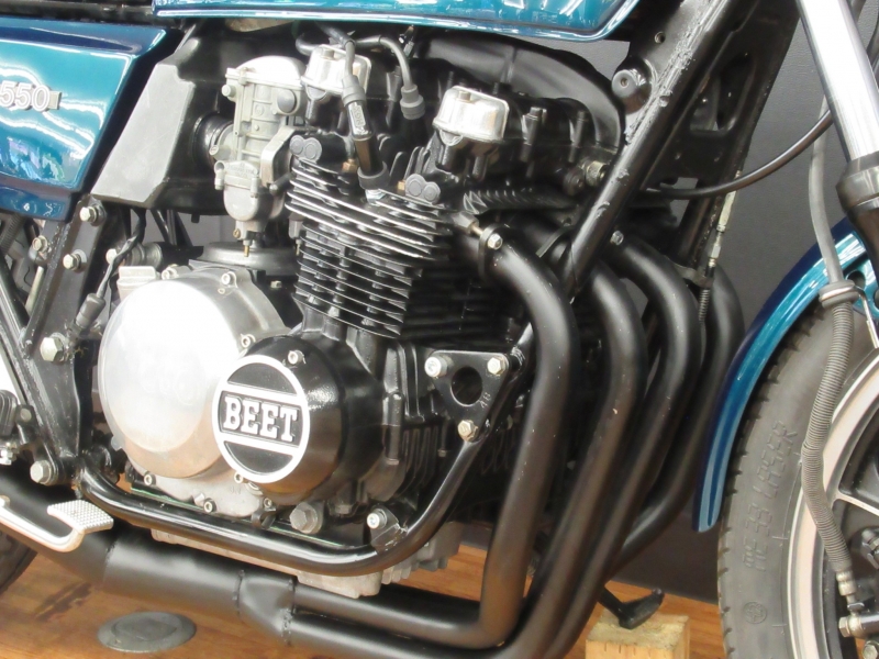 カワサキ Z550 E4カラー 4