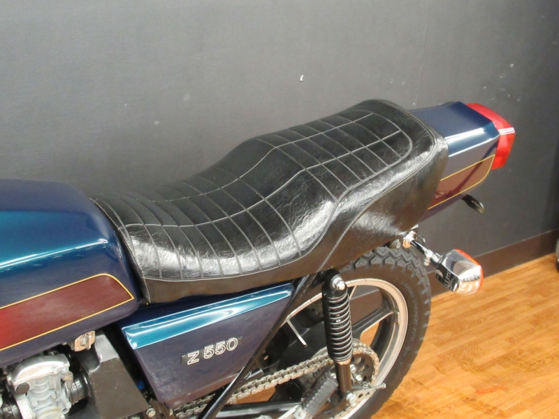 カワサキ Z550 E4カラー 16