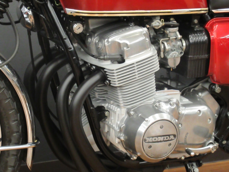 ホンダ CB750Four K6 CANDY ANTARES RED  13