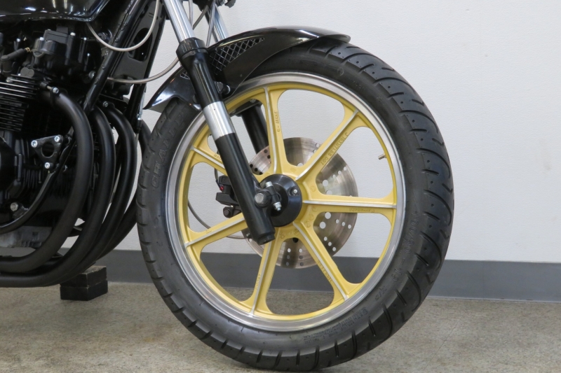 カワサキ KZ550 Black Style+Goldキャスト 17