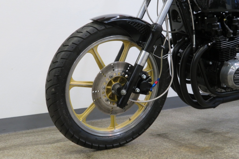 カワサキ KZ550 Black Style+Goldキャスト 7