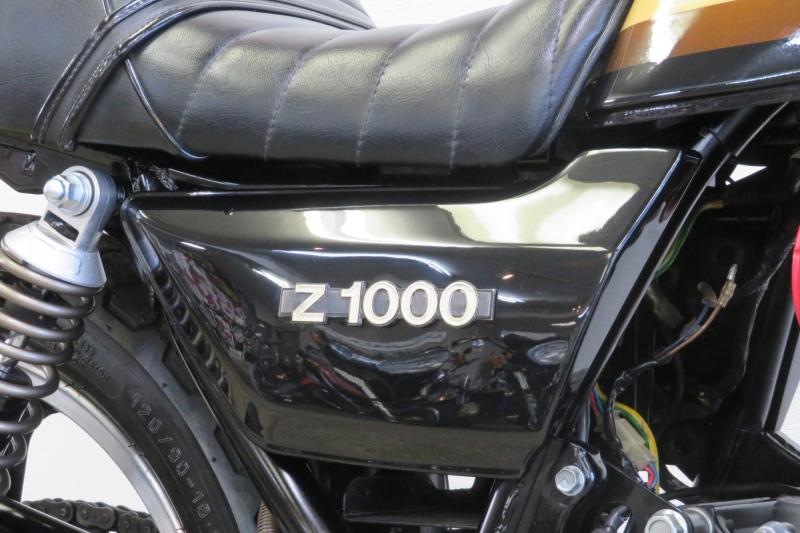 カワサキ Z1000J J2 角型BLACK 14