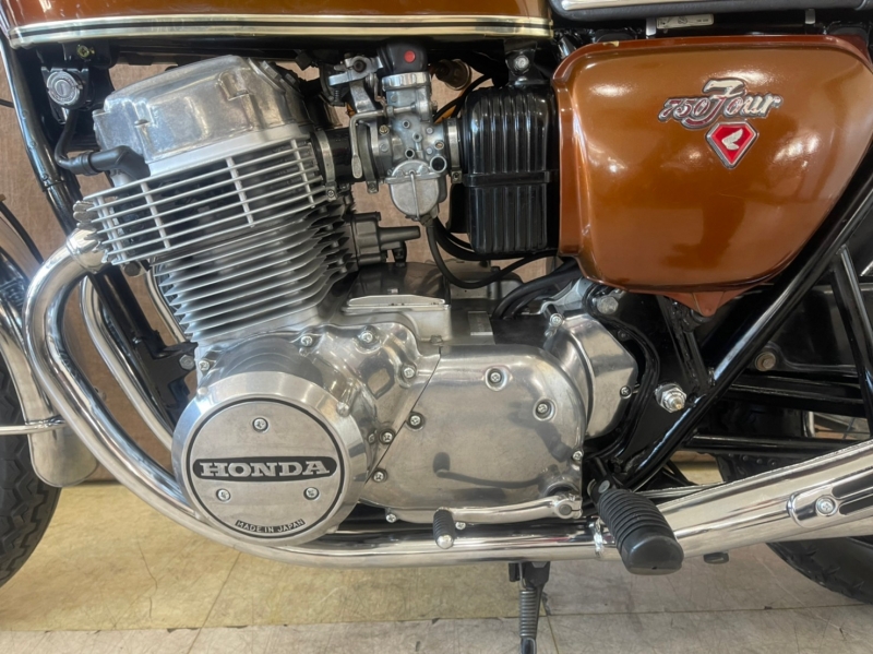 ホンダ CB750Four(K1) C. Garnet Brown 16
