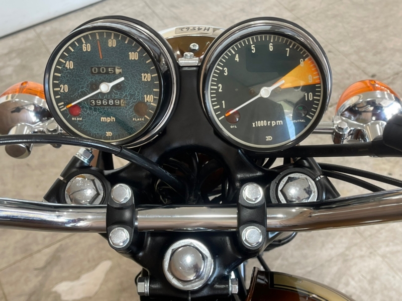 ホンダ CB750Four(K1) C. Garnet Brown 8