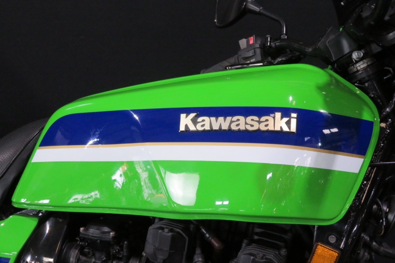 カワサキ Z1000R2 KERKER 4