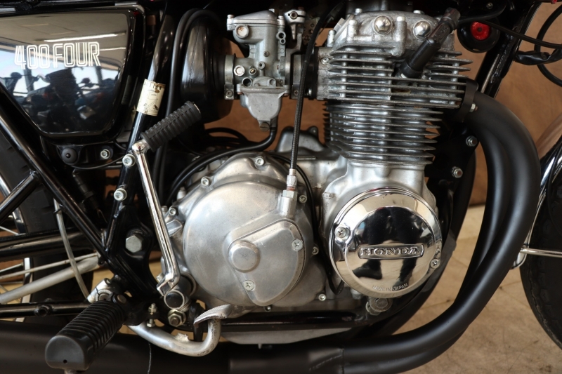 ホンダ CB400Four 人気のライトルビーレッド 6