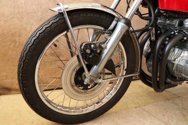 ホンダ CB400Four 人気のライトルビーレッド 15