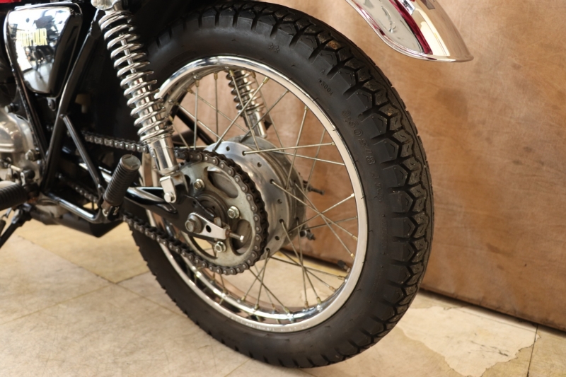 ホンダ CB400Four 人気のライトルビーレッド 17