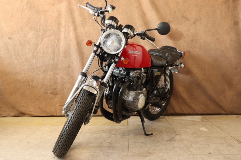 ホンダ CB400Four 人気のライトルビーレッド 10