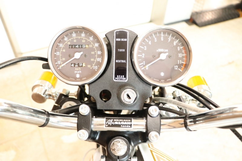 スズキ GS400 煌きパールホワイト カスタムE2 8