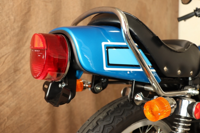 カワサキ 250SS 国内物S1T 4