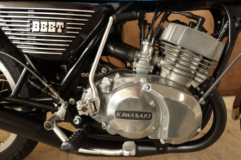 カワサキ 250SS 国内物S1T 6