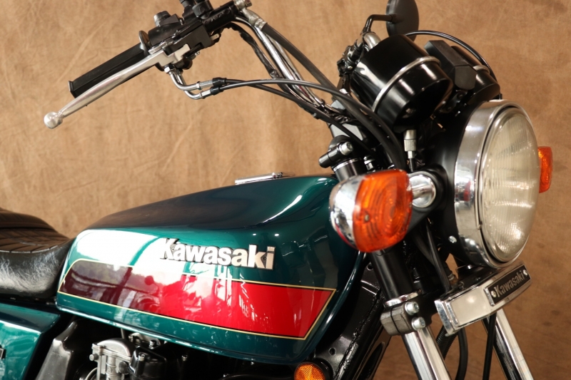 カワサキ Z550(B3) Z400FX E4ルック 2