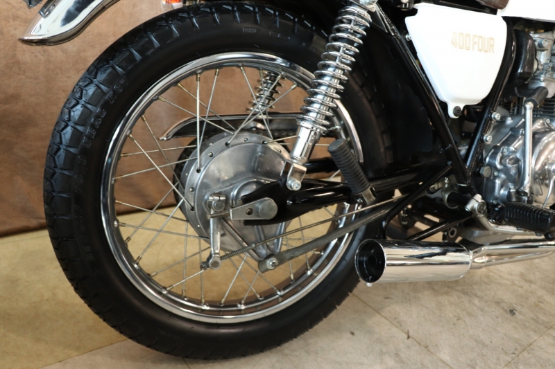 ホンダ CB400Four ご好評! 煌「GOLDパール」ホワイト 7