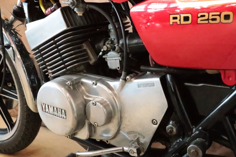 ヤマハ RD250 最終型 16