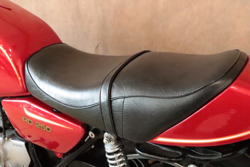 ヤマハ RD250 最終型 13