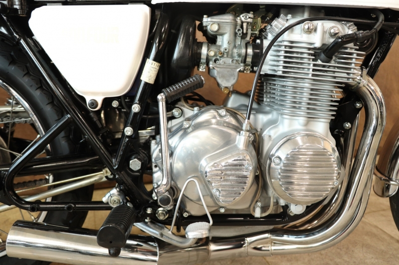 ホンダ CB400Four  煌「GOLDパール」WHITE 6