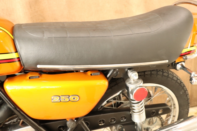 カワサキ 250SS(MACH-1) 73年式 S1A CANDY GOLD 13