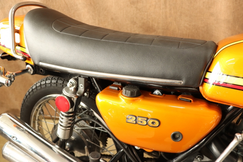 カワサキ 250SS(MACH-1) 73年式 S1A CANDY GOLD 3