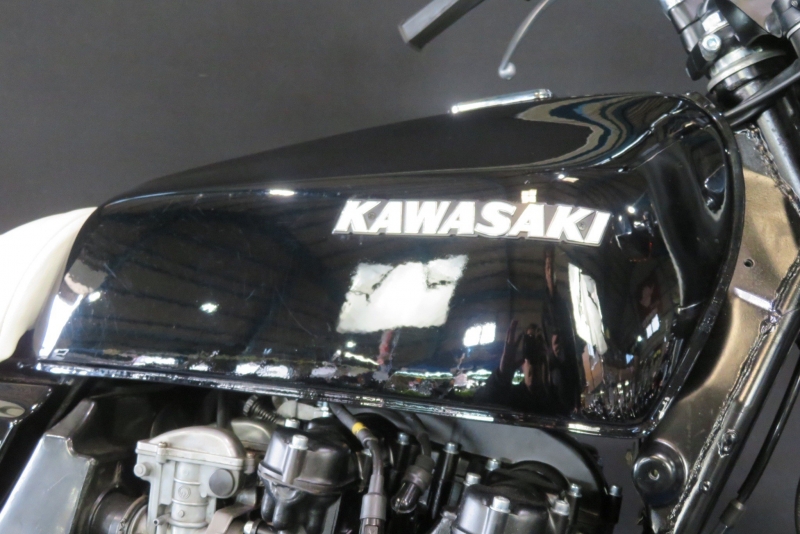 カワサキ Z400J 金キャスト & 白タックロール 6