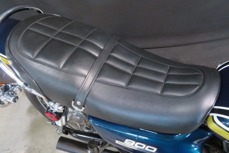 カワサキ Z1B 1975年式 青玉 シルバーエンジン 9