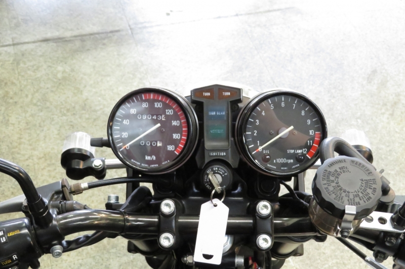 カワサキ Z400FX(E4) 限定リミテッドLOOK 9
