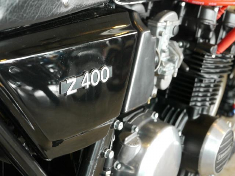 カワサキ Z400J 8