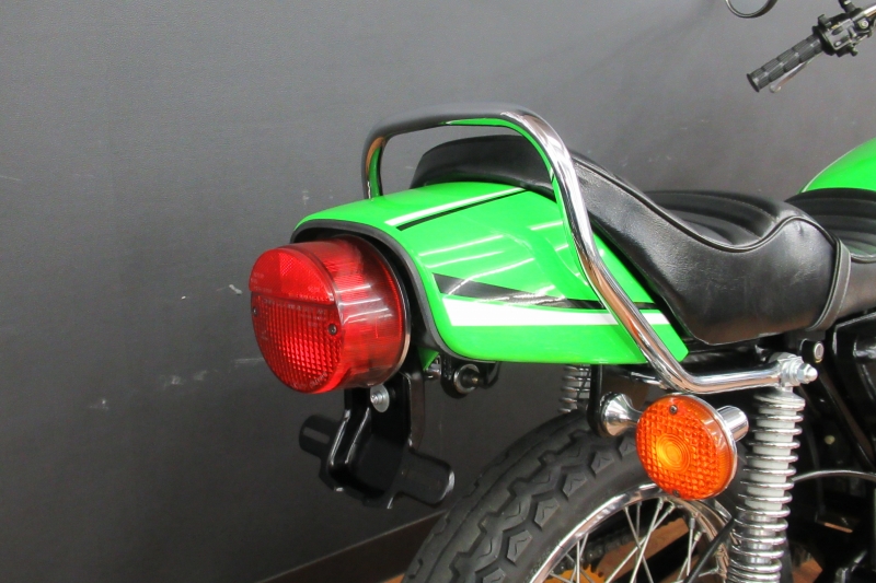 カワサキ KH250 ライムグリーン 8