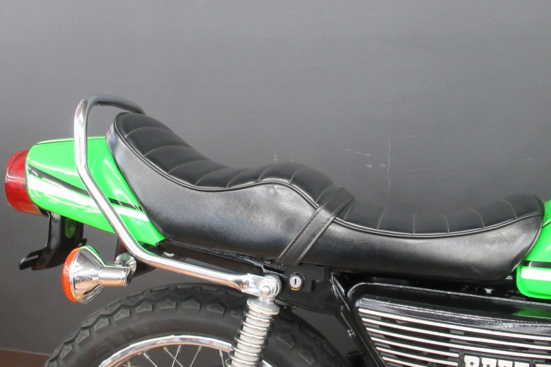 カワサキ KH250 ライムグリーン 7