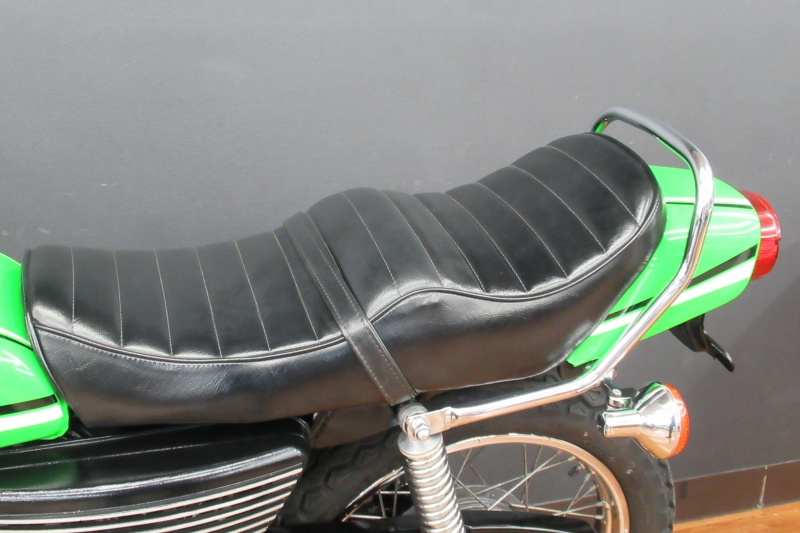 カワサキ KH250 ライムグリーン 16