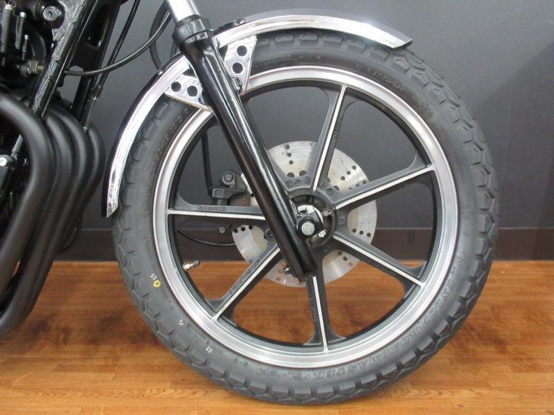 カワサキ KZ550  タイガーカラー 3