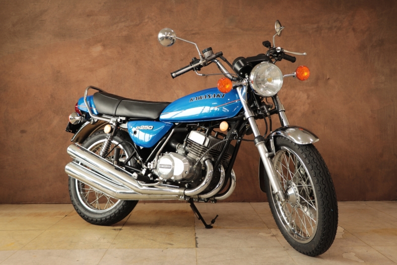 カワサキ KH250(B2) 国内フルノーマル 9