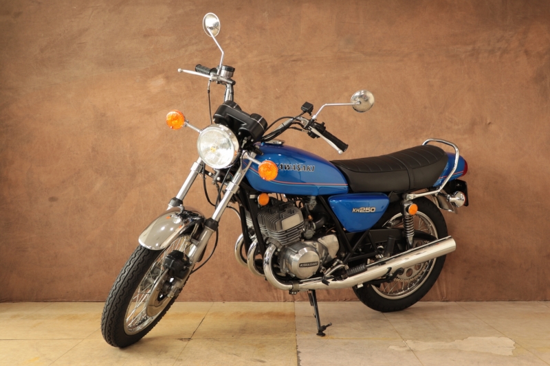 カワサキ KH250(B2) 国内フルノーマル 10