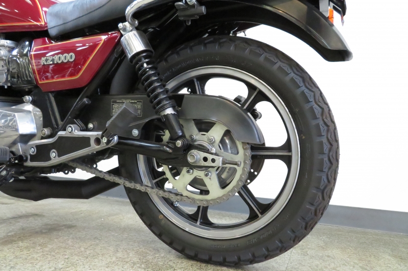 カワサキ KZ1000J(J2) 北米丸タンク ルミナスルビーレッド 19