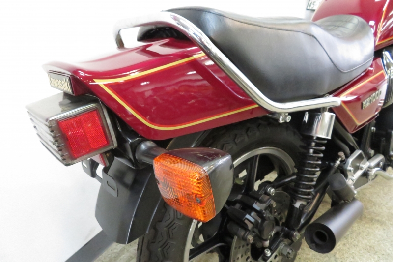 カワサキ KZ1000J(J2) 北米丸タンク ルミナスルビーレッド 4