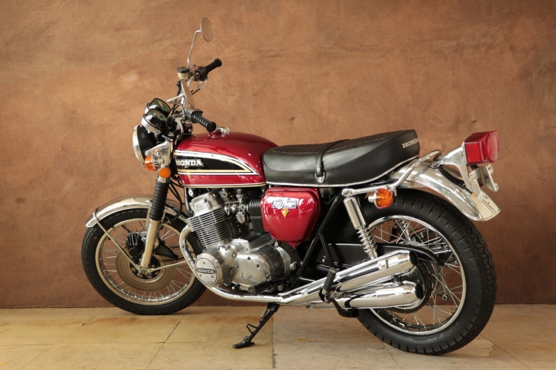 ホンダ CB750Four(K6) 国内新規 フルノーマル 18