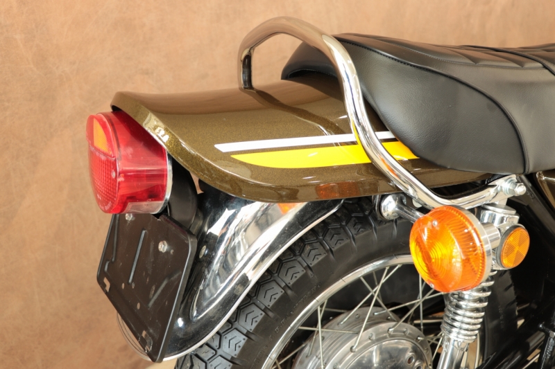 カワサキ 750RS Z2A TIGER 4