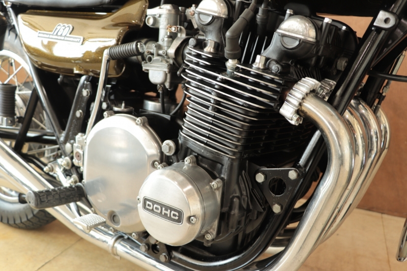 カワサキ 750RS Z2A TIGER 6