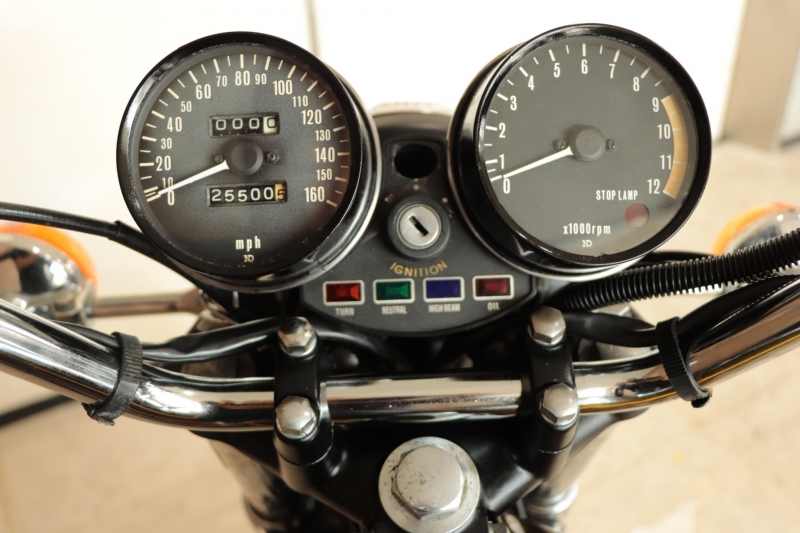 カワサキ 750RS Z2A TIGER 8