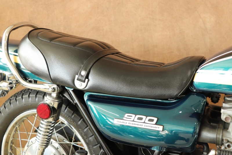 カワサキ Z1 75年式 シルバーENG. Z1Bカラー  3