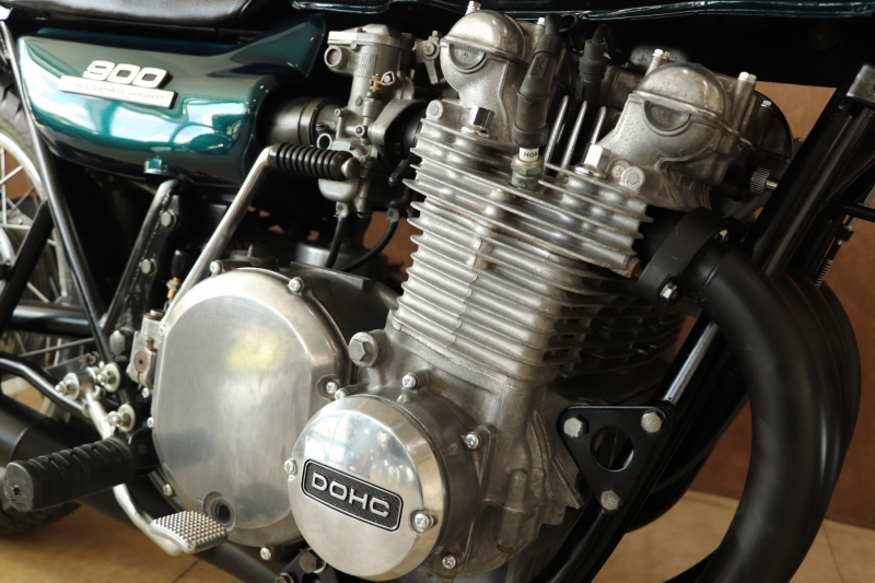 カワサキ Z1 75年式 シルバーENG. Z1Bカラー  6
